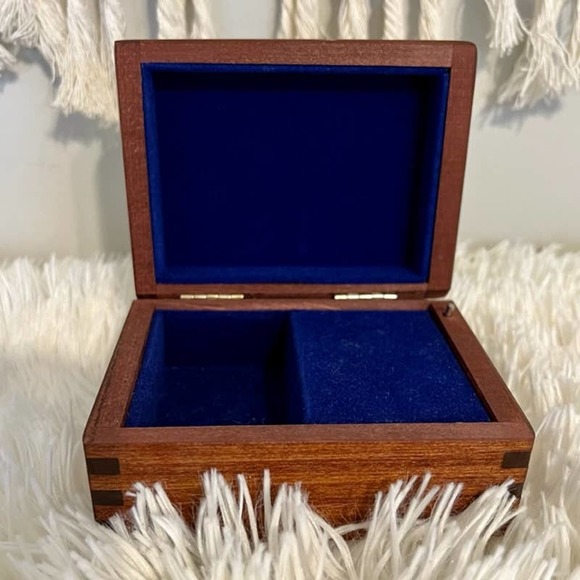 Vintage Disney Beauty & The Beast Wooden Music Box - Picture 3 of 6